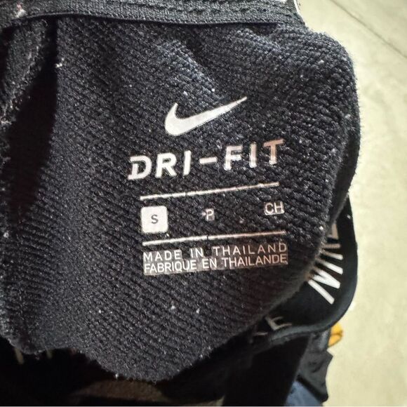 Nike Dri-Fit Black Athletic Shorts - Picture 4 of 4